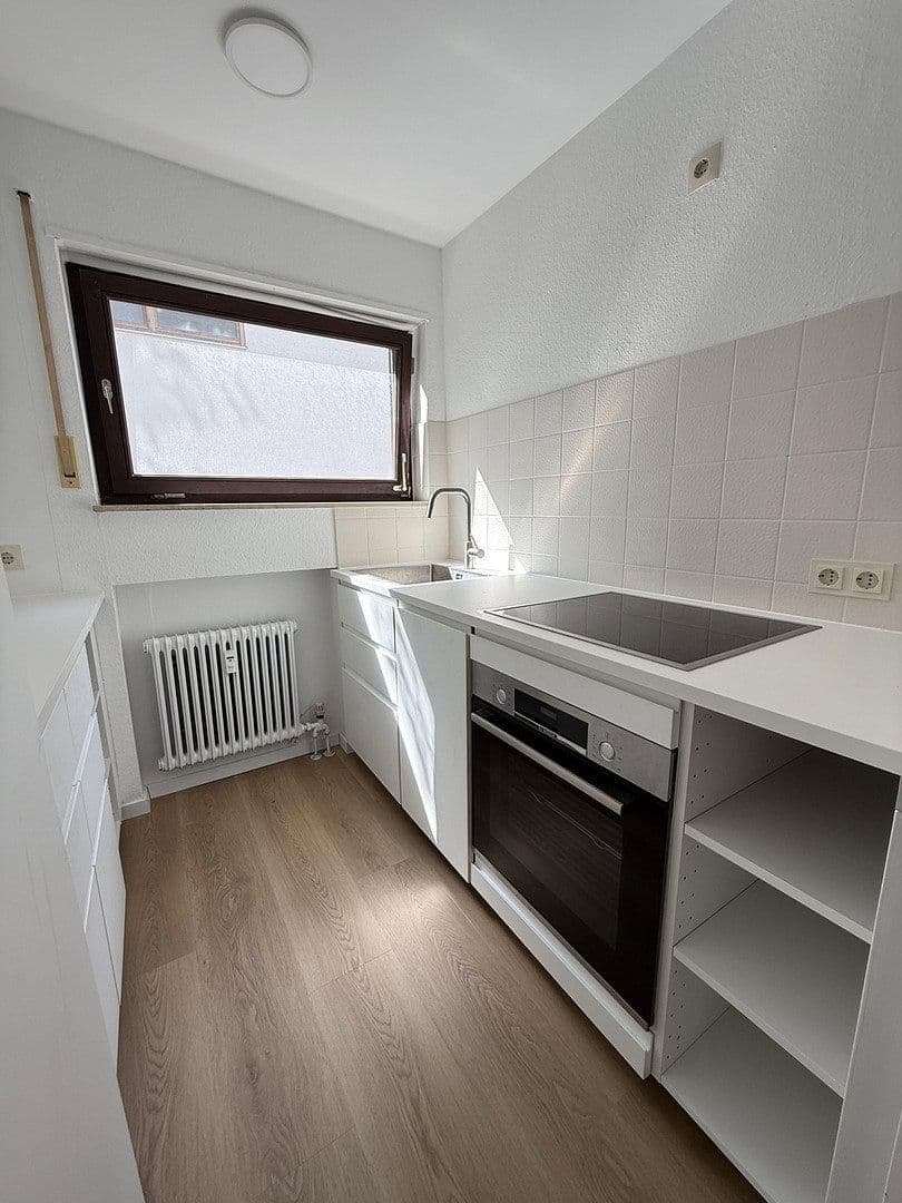 Pronájem bytu 2+1 20 m², Auerbachstrasse, Heilbronn, Bádensko-Württembersko Pronájem bytu 2+1 20 m², Auerbachstrasse, Heilbronn, Bádensko-Württembersko