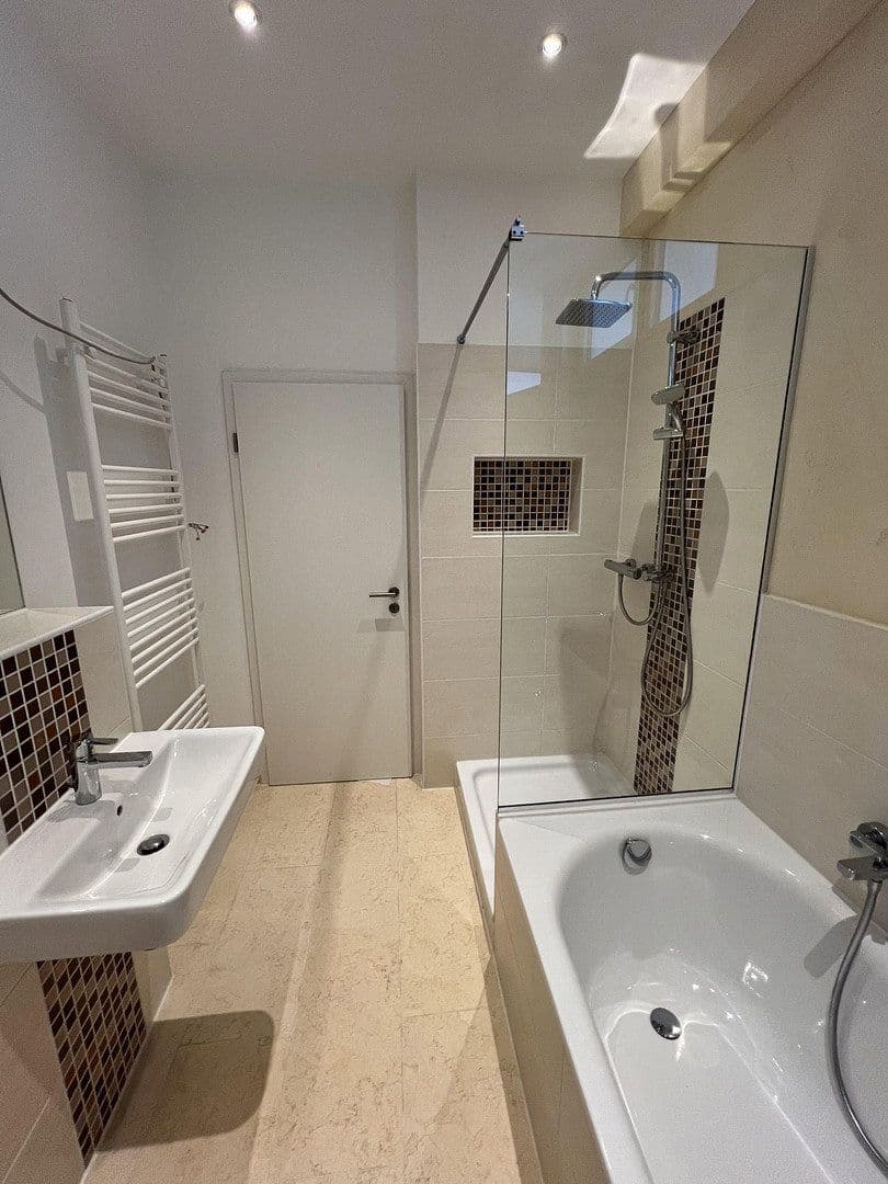 Prodej bytu 2+1 89 m², Hannover, Dolní Sasko Prodej bytu 2+1 89 m², Hannover, Dolní Sasko