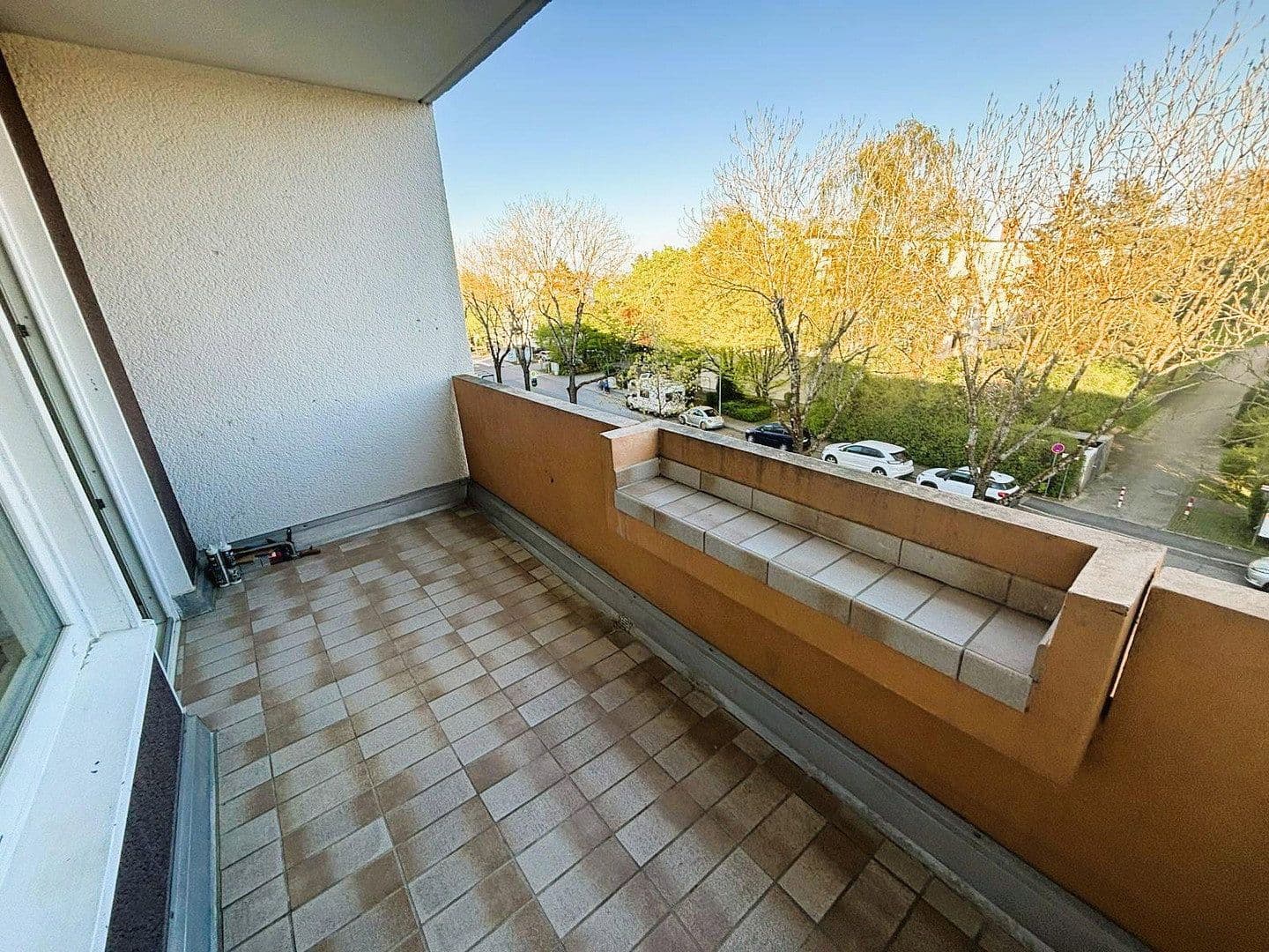 Pronájem bytu 3+1 82 m², Konrad-Adenauer-Str. 9, Fürstenfeldbruck, Bavorsko Pronájem bytu 3+1 82 m², Konrad-Adenauer-Str. 9, Fürstenfeldbruck, Bavorsko
