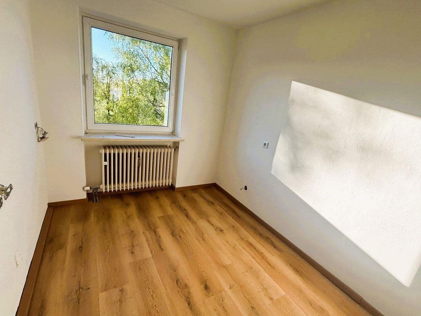 Pronájem bytu 3+1 82 m², Konrad-Adenauer-Str. 9, Fürstenfeldbruck, Bavorsko Pronájem bytu 3+1 82 m², Konrad-Adenauer-Str. 9, Fürstenfeldbruck, Bavorsko