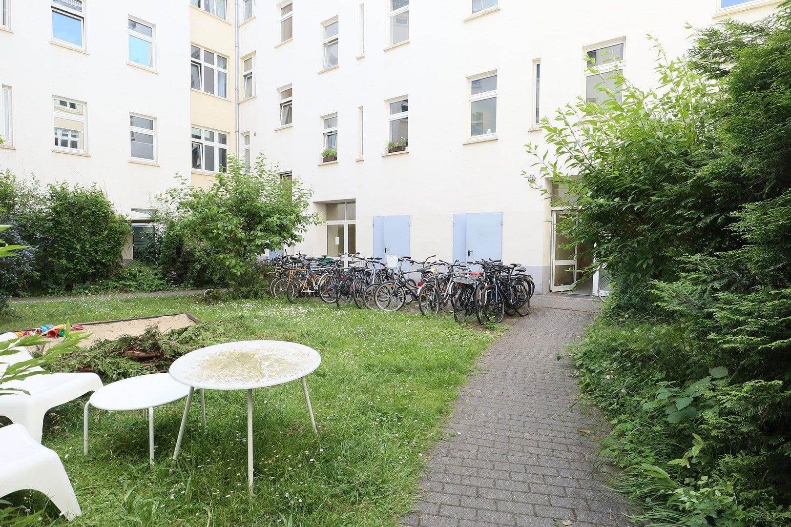 Prodej bytu 3+1 104 m², Eldenaer Straße 19, Berlin, Berlín Prodej bytu 3+1 104 m², Eldenaer Straße 19, Berlin, Berlín