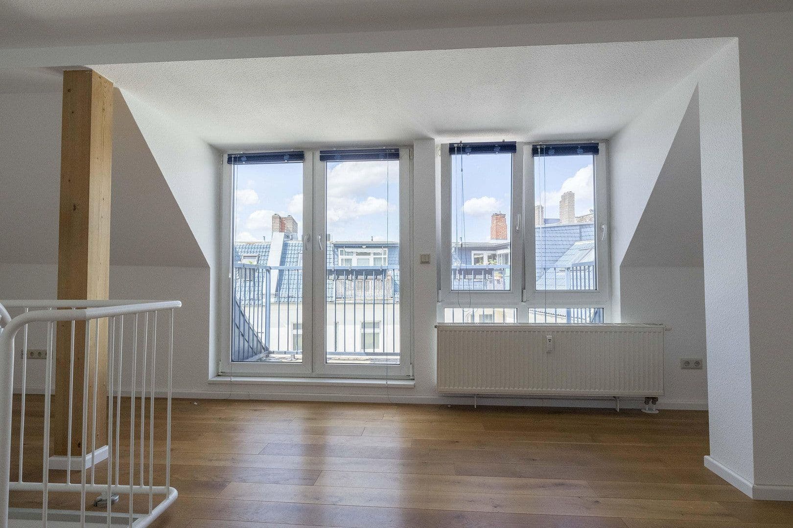 Prodej bytu 3+1 104 m², Eldenaer Straße 19, Berlin, Berlín Prodej bytu 3+1 104 m², Eldenaer Straße 19, Berlin, Berlín