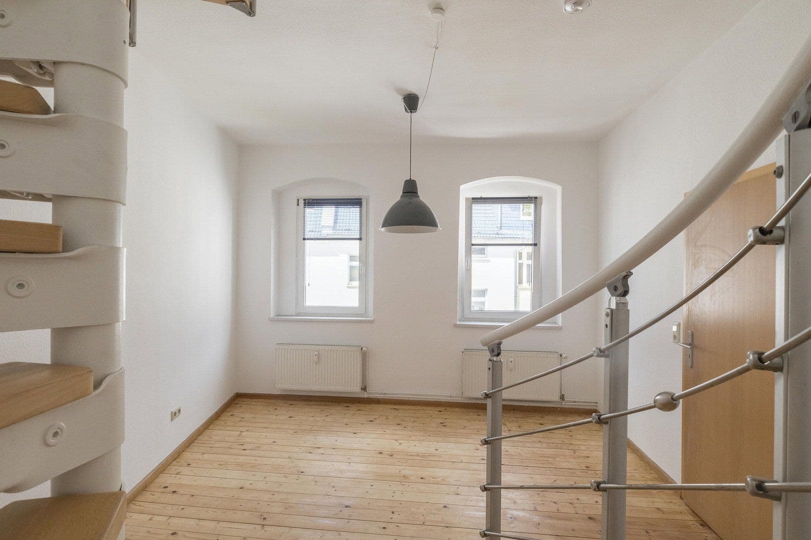 Prodej bytu 3+1 104 m², Eldenaer Straße 19, Berlin, Berlín Prodej bytu 3+1 104 m², Eldenaer Straße 19, Berlin, Berlín