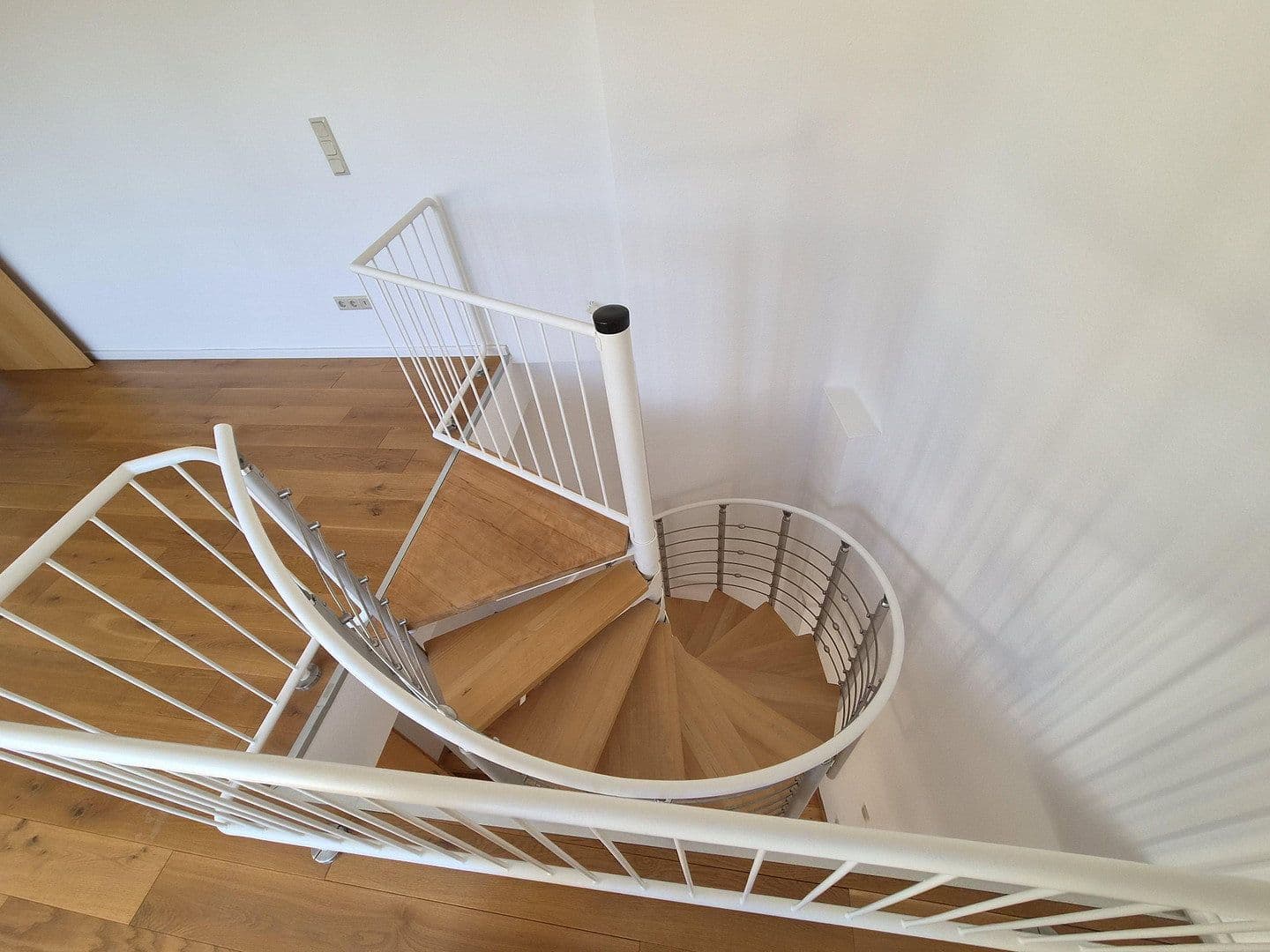 Prodej bytu 3+1 104 m², Eldenaer Straße 19, Berlin, Berlín Prodej bytu 3+1 104 m², Eldenaer Straße 19, Berlin, Berlín