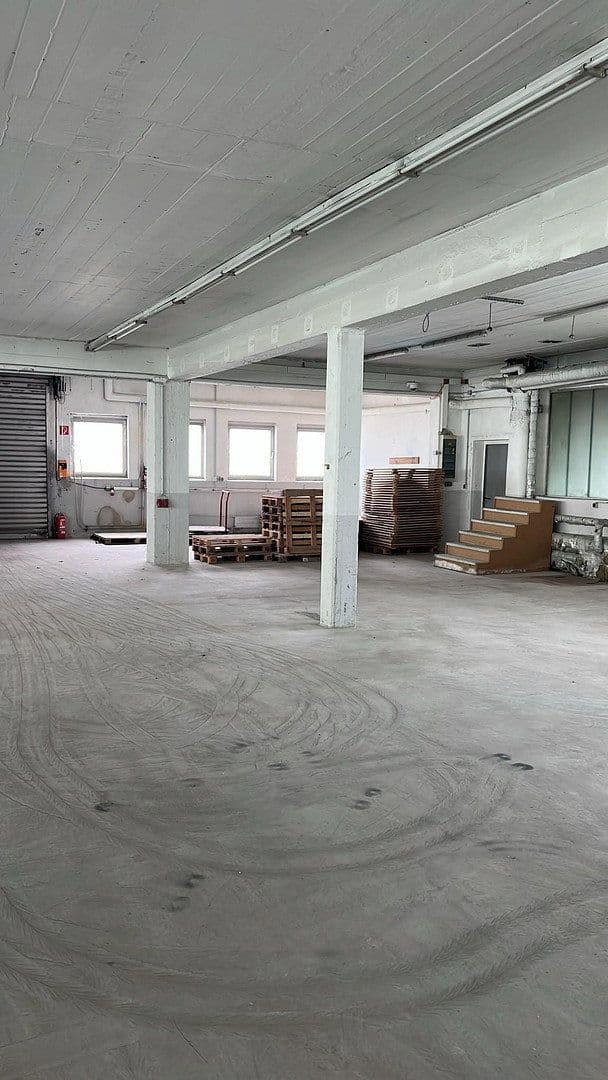 Pronájem nebytového prostoru 1.000 m², Weilburg, Hessen Pronájem nebytového prostoru 1.000 m², Weilburg, Hessen