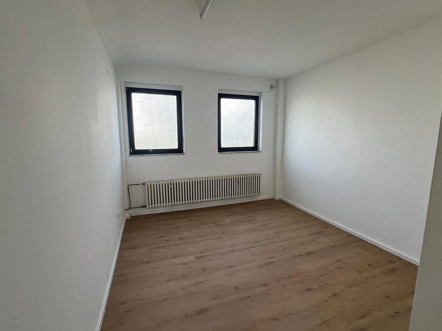 Pronájem nebytového prostoru 1.000 m², Weilburg, Hessen Pronájem nebytového prostoru 1.000 m², Weilburg, Hessen