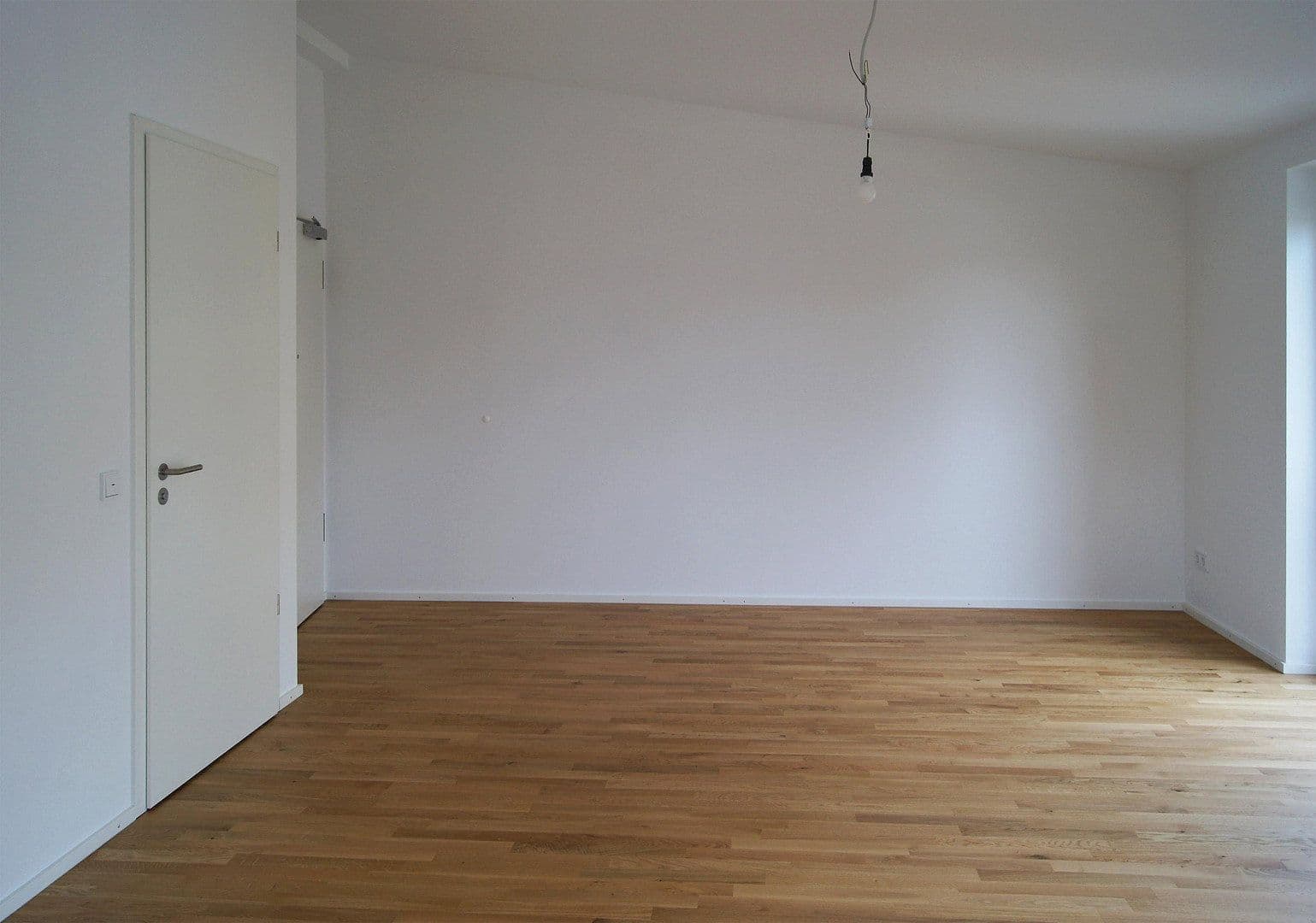 Pronájem bytu 2+1 36 m², Richard-Tauber-Straße 3, München, Bavorsko Pronájem bytu 2+1 36 m², Richard-Tauber-Straße 3, München, Bavorsko
