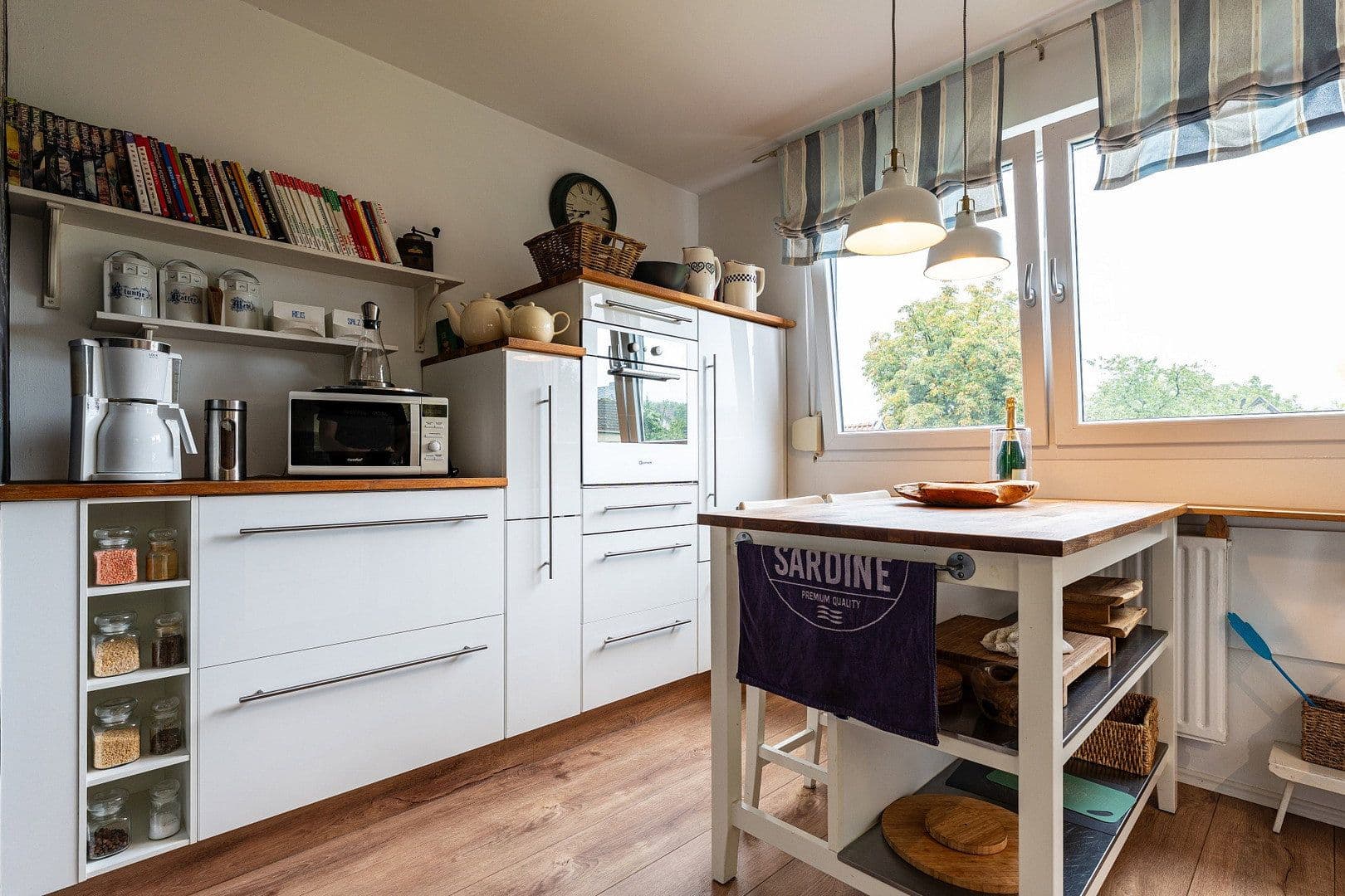 Prodej domu 1 m², pozemek 890 m², Möhnesee, Severní Porýní-Vestfálsko Prodej domu 1 m², pozemek 890 m², Möhnesee, Severní Porýní-Vestfálsko