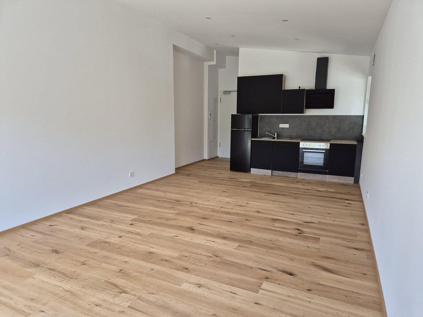 Pronájem bytu 1+1 40 m², München, Bavorsko Pronájem bytu 1+1 40 m², München, Bavorsko