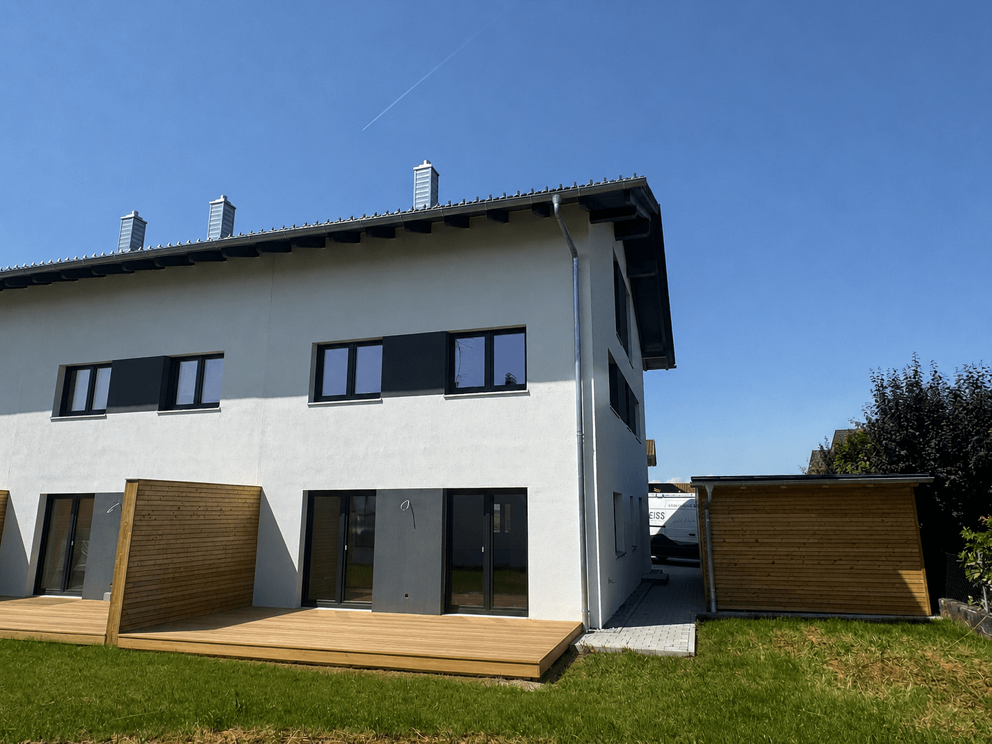 Prodej domu 150 m², pozemek 375 m², Pfanzeltstraße 3, Wallersdorf, Bavorsko Prodej domu 150 m², pozemek 375 m², Pfanzeltstraße 3, Wallersdorf, Bavorsko