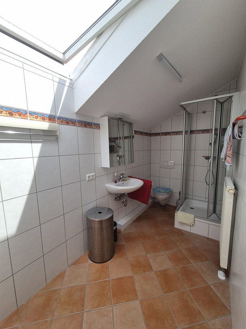 Prodej domu 140 m², pozemek 208 m², Jahnstraße 25b, Ettlingen, Bádensko-Württembersko Prodej domu 140 m², pozemek 208 m², Jahnstraße 25b, Ettlingen, Bádensko-Württembersko