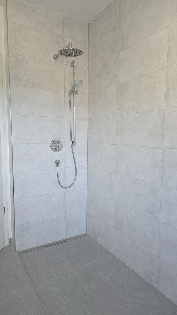 Pronájem bytu 4+1 95 m², Trier, Porýní-Falc Pronájem bytu 4+1 95 m², Trier, Porýní-Falc