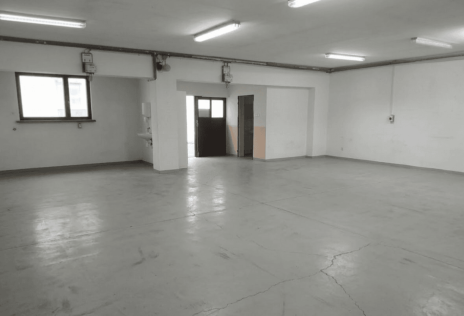 Pronájem nebytového prostoru 340 m², Arnstadt, Durynsko Pronájem nebytového prostoru 340 m², Arnstadt, Durynsko