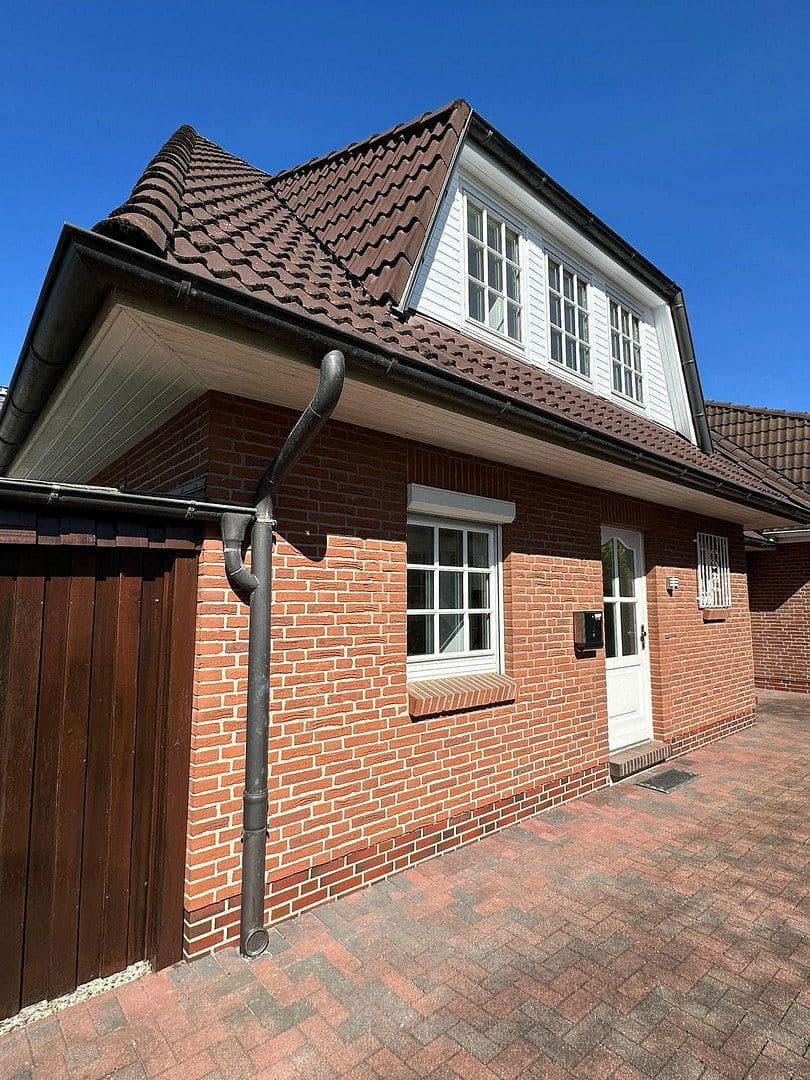 Prodej domu 127 m², pozemek 370 m², Halstenbek, Šlesvicko-Holštýnsko Prodej domu 127 m², pozemek 370 m², Halstenbek, Šlesvicko-Holštýnsko