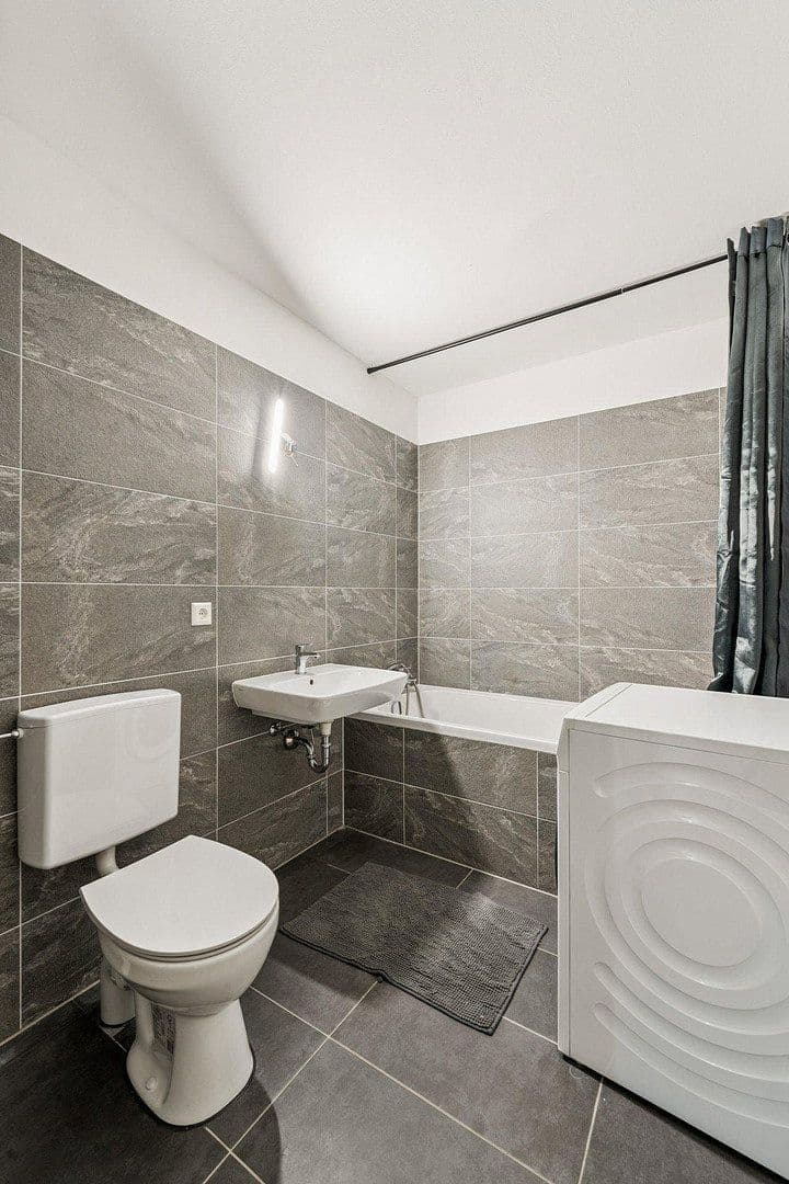 Pronájem bytu 2+kk 82 m², Hauptstrasse 160, Weil am Rhein, Bádensko-Württembersko Pronájem bytu 2+kk 82 m², Hauptstrasse 160, Weil am Rhein, Bádensko-Württembersko