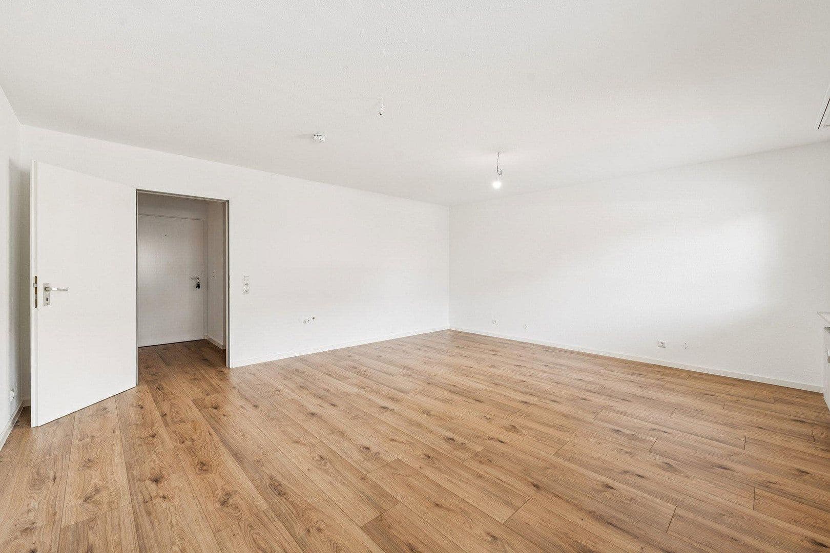 Pronájem bytu 2+kk 82 m², Hauptstrasse 160, Weil am Rhein, Bádensko-Württembersko Pronájem bytu 2+kk 82 m², Hauptstrasse 160, Weil am Rhein, Bádensko-Württembersko
