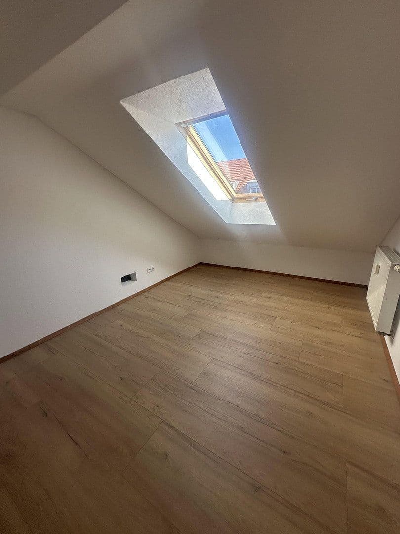Pronájem bytu 4+kk 132 m², Mannheim, Bádensko-Württembersko Pronájem bytu 4+kk 132 m², Mannheim, Bádensko-Württembersko