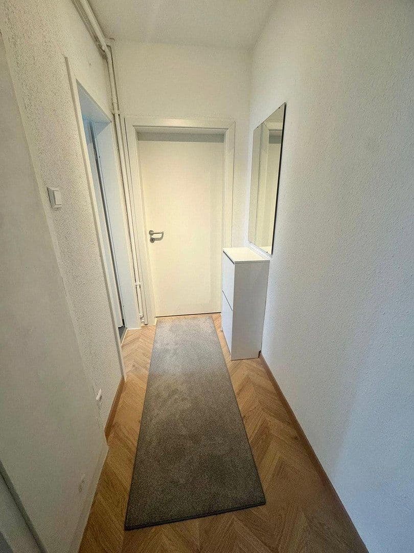 Pronájem bytu 2+1 41 m², Stuttgart, Bádensko-Württembersko Pronájem bytu 2+1 41 m², Stuttgart, Bádensko-Württembersko