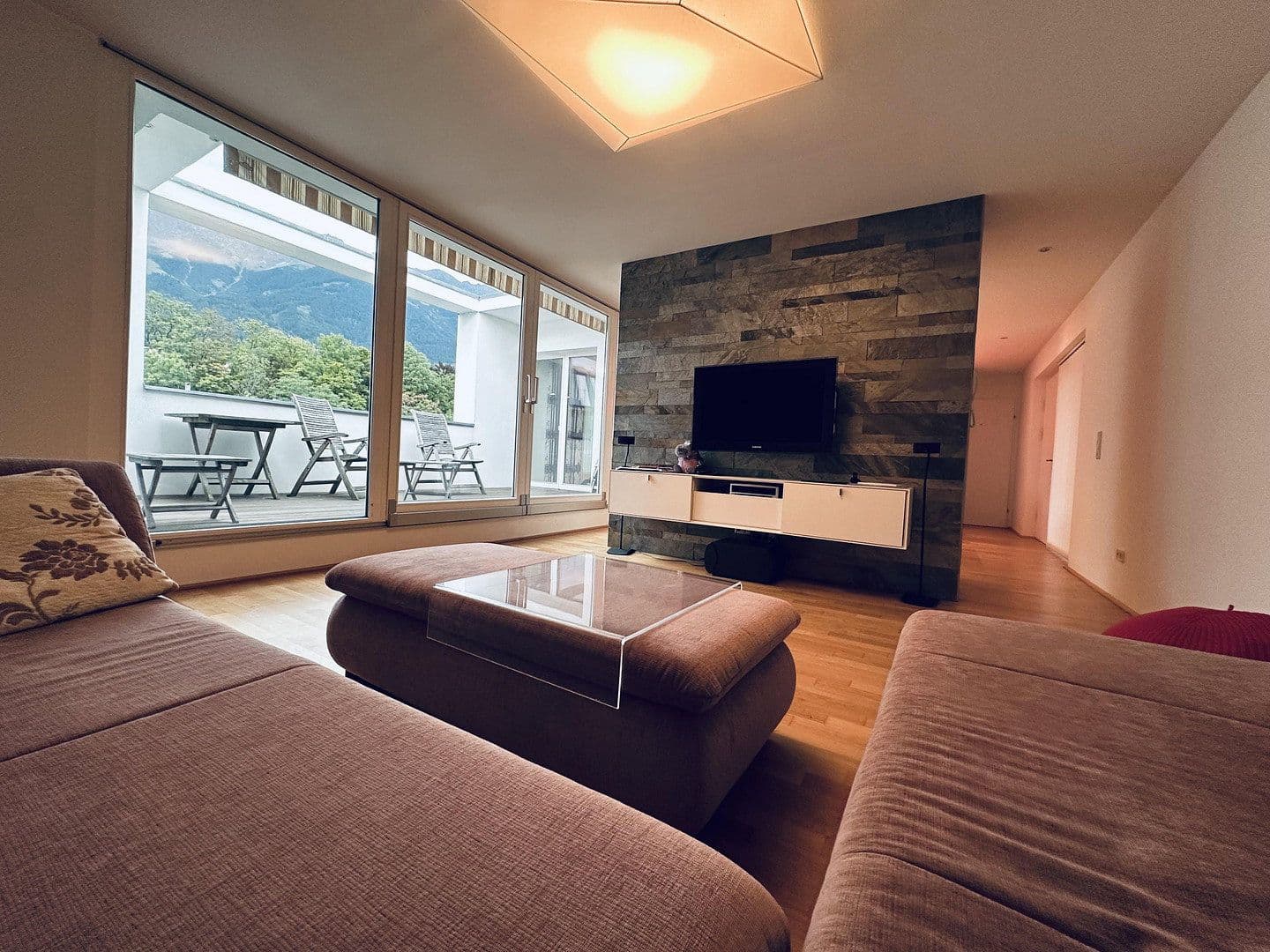 Pronájem bytu 3+1 77 m², Fürstenweg 5, Innsbruck, Tyrolsko Pronájem bytu 3+1 77 m², Fürstenweg 5, Innsbruck, Tyrolsko