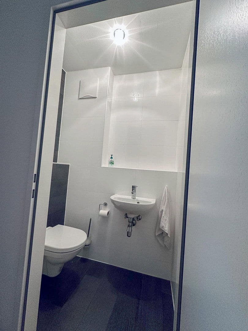 Pronájem bytu 3+1 77 m², Fürstenweg 5, Innsbruck, Tyrolsko Pronájem bytu 3+1 77 m², Fürstenweg 5, Innsbruck, Tyrolsko