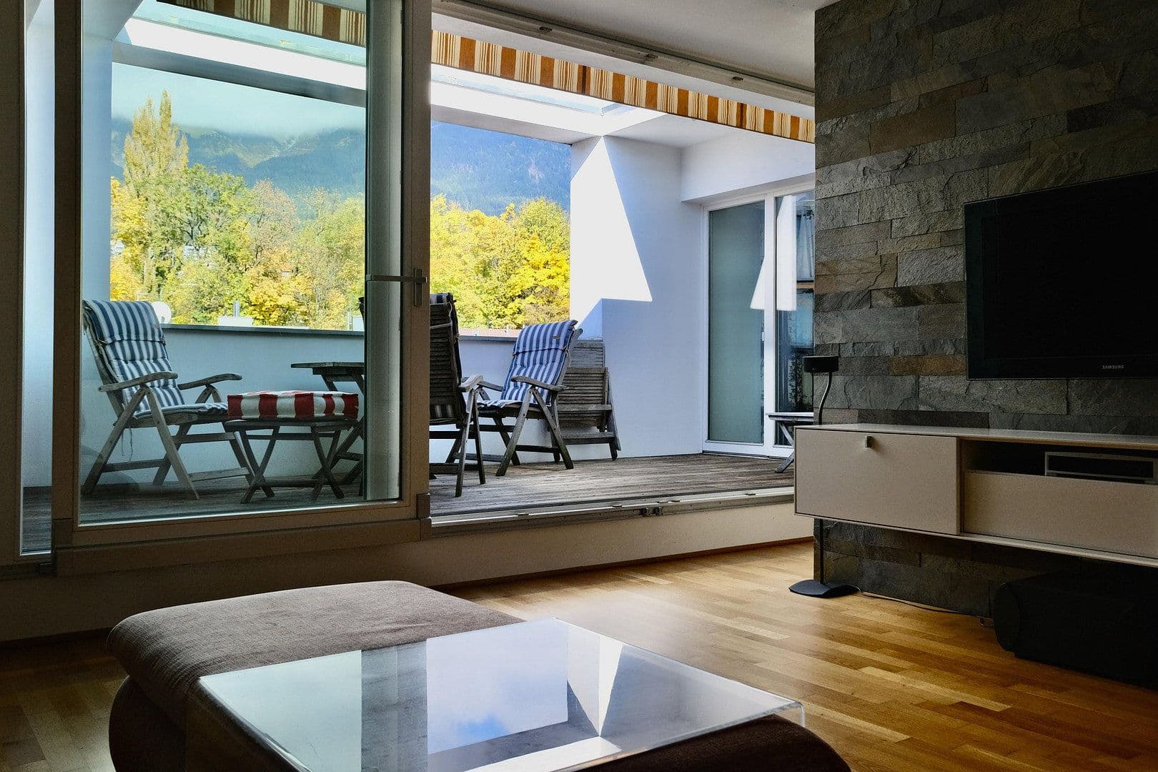 Pronájem bytu 3+1 77 m², Fürstenweg 5, Innsbruck, Tyrolsko Pronájem bytu 3+1 77 m², Fürstenweg 5, Innsbruck, Tyrolsko