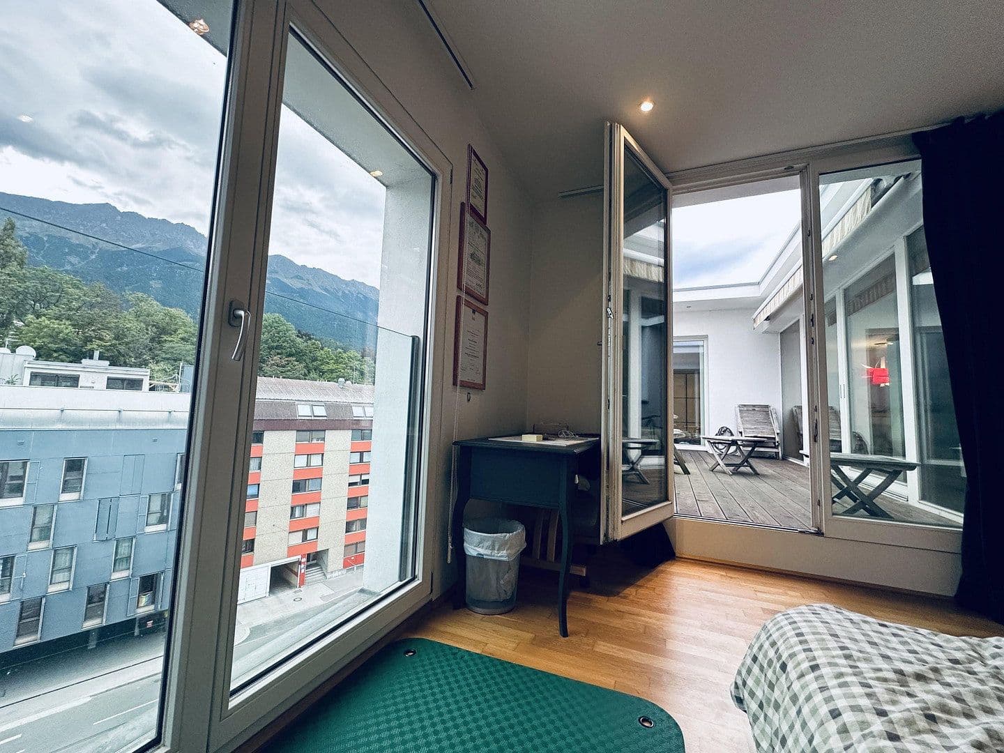 Pronájem bytu 3+1 77 m², Fürstenweg 5, Innsbruck, Tyrolsko Pronájem bytu 3+1 77 m², Fürstenweg 5, Innsbruck, Tyrolsko