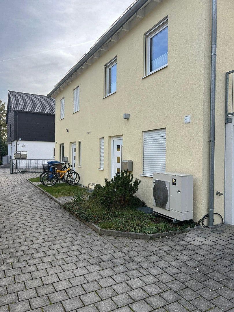 Prodej domu 142 m², pozemek 229 m², Germering, Bavorsko Prodej domu 142 m², pozemek 229 m², Germering, Bavorsko
