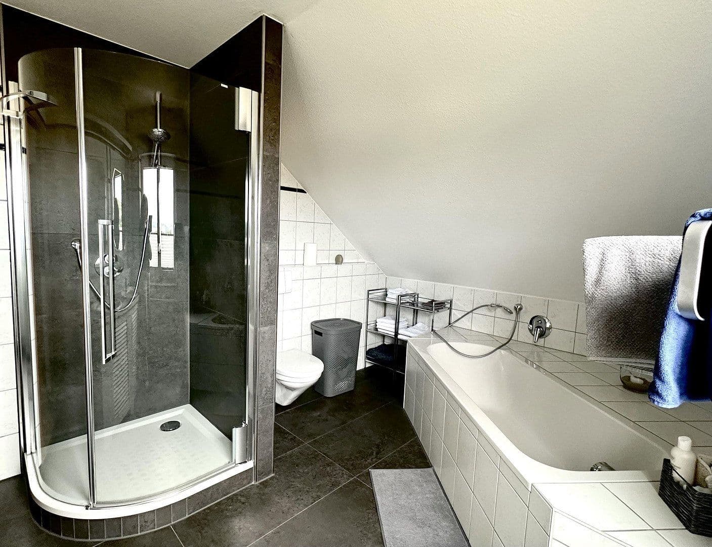 Prodej domu 140 m², pozemek 642 m², Blankenhain, Durynsko Prodej domu 140 m², pozemek 642 m², Blankenhain, Durynsko
