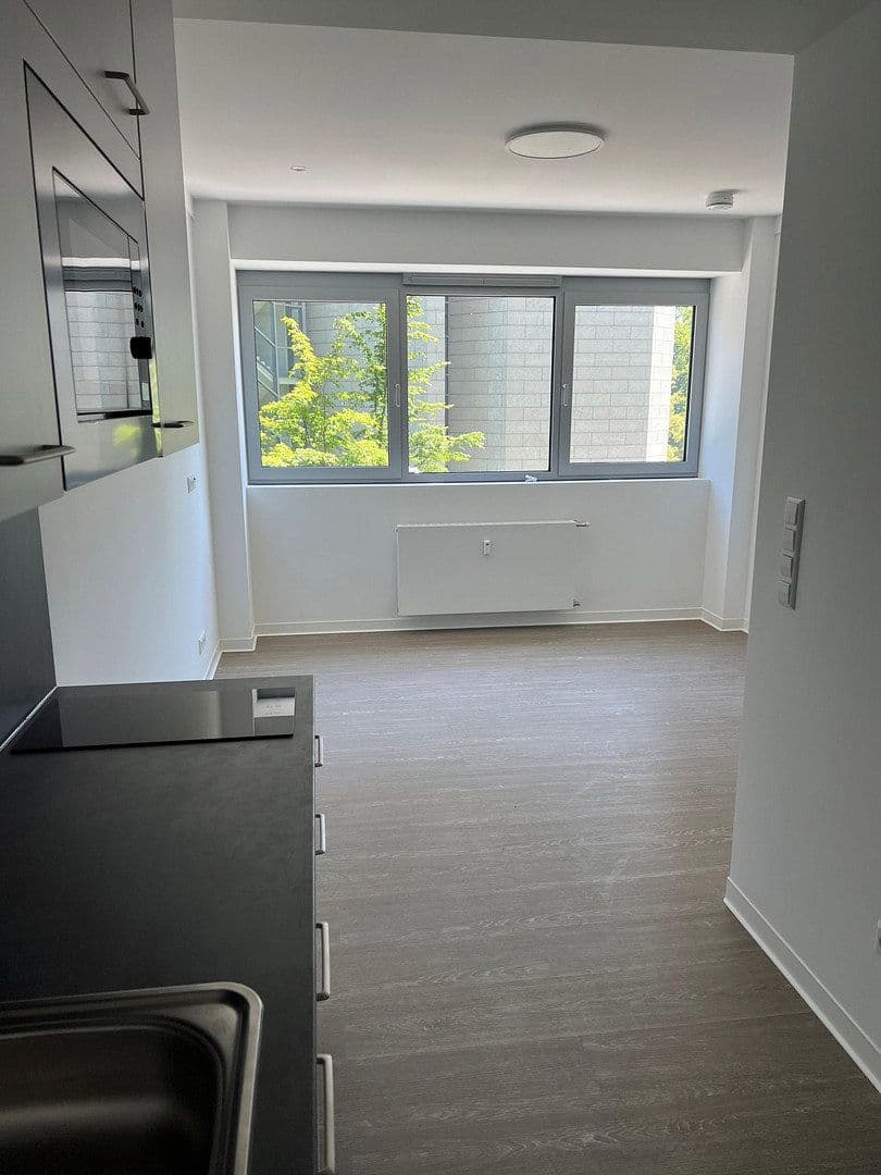 Pronájem bytu 1+1 22 m², Lyoner Straße 11 / 11a, Frankfurt am Main-Niederrad, Hessen Pronájem bytu 1+1 22 m², Lyoner Straße 11 / 11a, Frankfurt am Main-Niederrad, Hessen