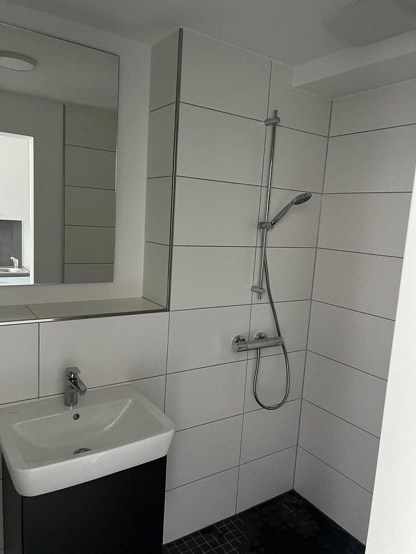 Pronájem bytu 1+1 22 m², Lyoner Straße 11 / 11a, Frankfurt am Main-Niederrad, Hessen Pronájem bytu 1+1 22 m², Lyoner Straße 11 / 11a, Frankfurt am Main-Niederrad, Hessen
