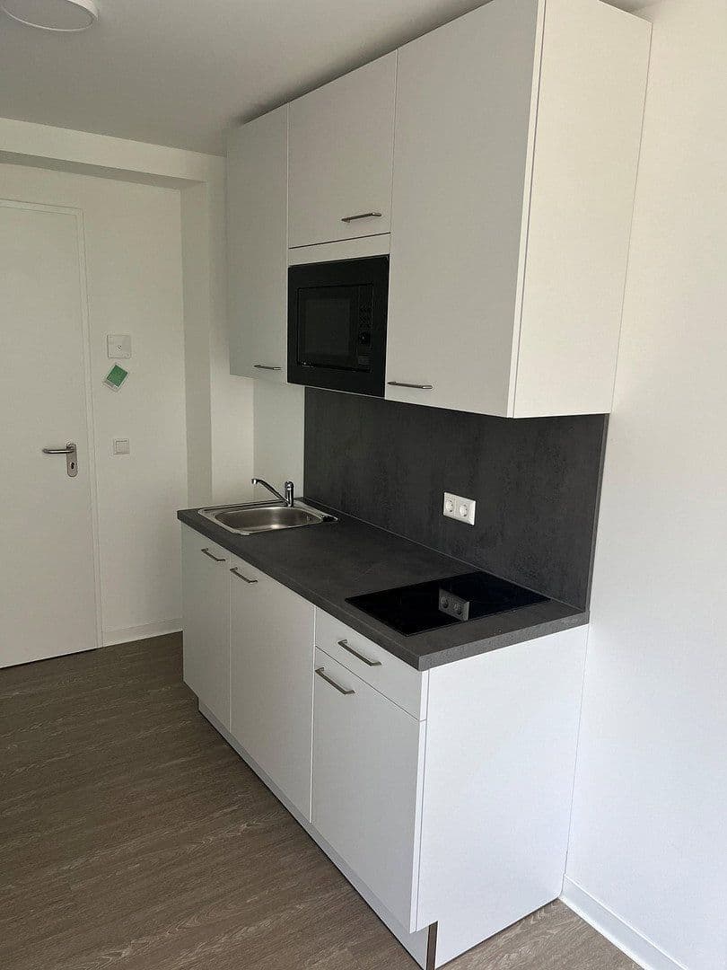 Pronájem bytu 1+1 22 m², Lyoner Straße 11 / 11a, Frankfurt am Main-Niederrad, Hessen Pronájem bytu 1+1 22 m², Lyoner Straße 11 / 11a, Frankfurt am Main-Niederrad, Hessen