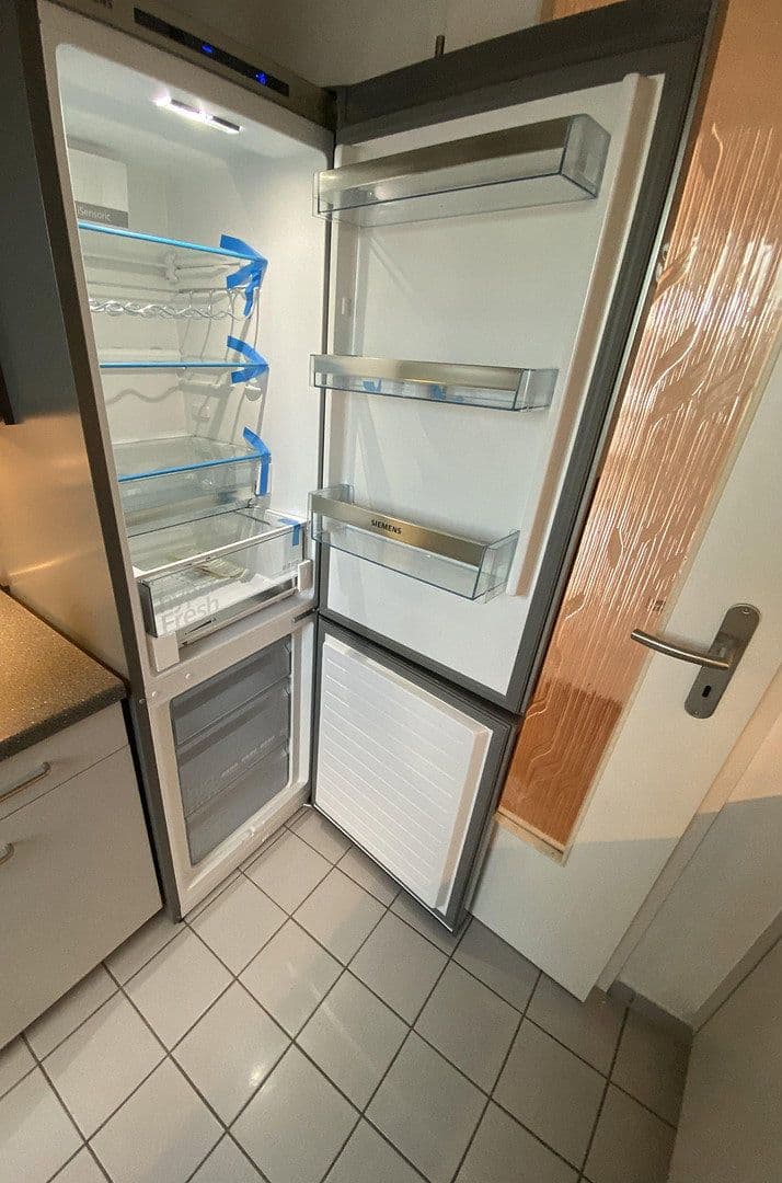 Pronájem bytu 3+1 70 m², Karlsbader Strasse 32, Erding, Bavorsko Pronájem bytu 3+1 70 m², Karlsbader Strasse 32, Erding, Bavorsko