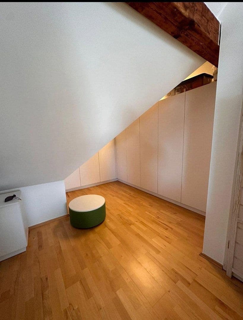 Pronájem bytu 3+1 103 m², Offenbach am Main, Hessen Pronájem bytu 3+1 103 m², Offenbach am Main, Hessen