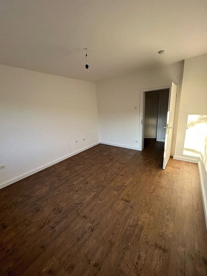 Pronájem bytu 3+1 57 m², Essen, Severní Porýní-Vestfálsko Pronájem bytu 3+1 57 m², Essen, Severní Porýní-Vestfálsko