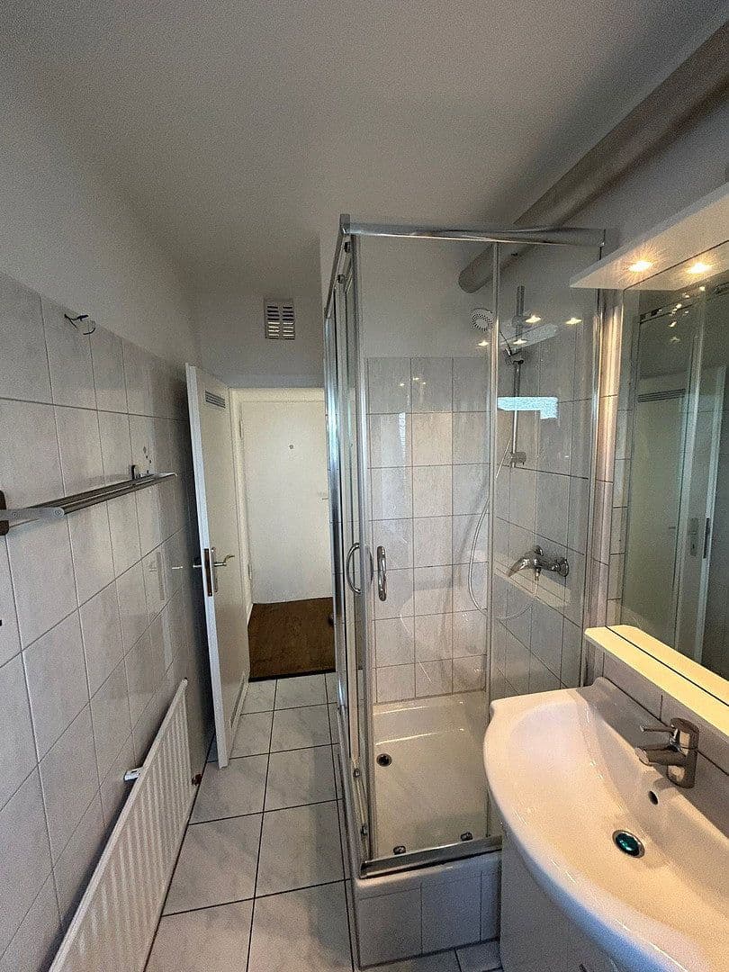 Pronájem bytu 3+1 57 m², Essen, Severní Porýní-Vestfálsko Pronájem bytu 3+1 57 m², Essen, Severní Porýní-Vestfálsko