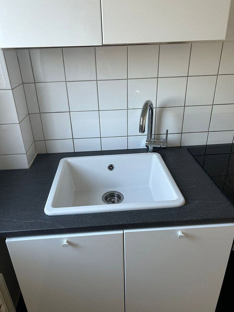 Pronájem bytu 3+1 57 m², Essen, Severní Porýní-Vestfálsko Pronájem bytu 3+1 57 m², Essen, Severní Porýní-Vestfálsko