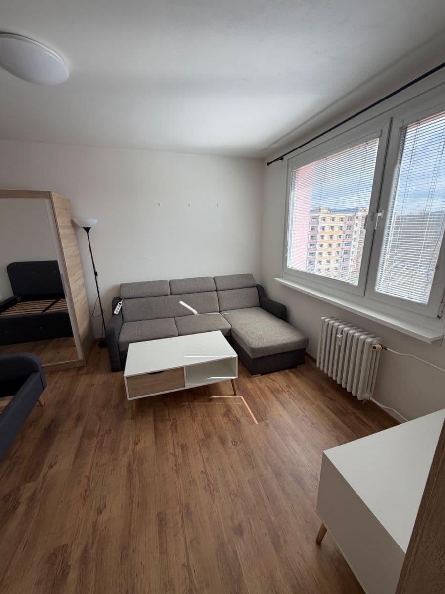 Pronájem bytu 1+1 35 m², Peškova, Ústí nad Labem, Ústecký kraj Pronájem bytu 1+1 35 m², Peškova, Ústí nad Labem, Ústecký kraj