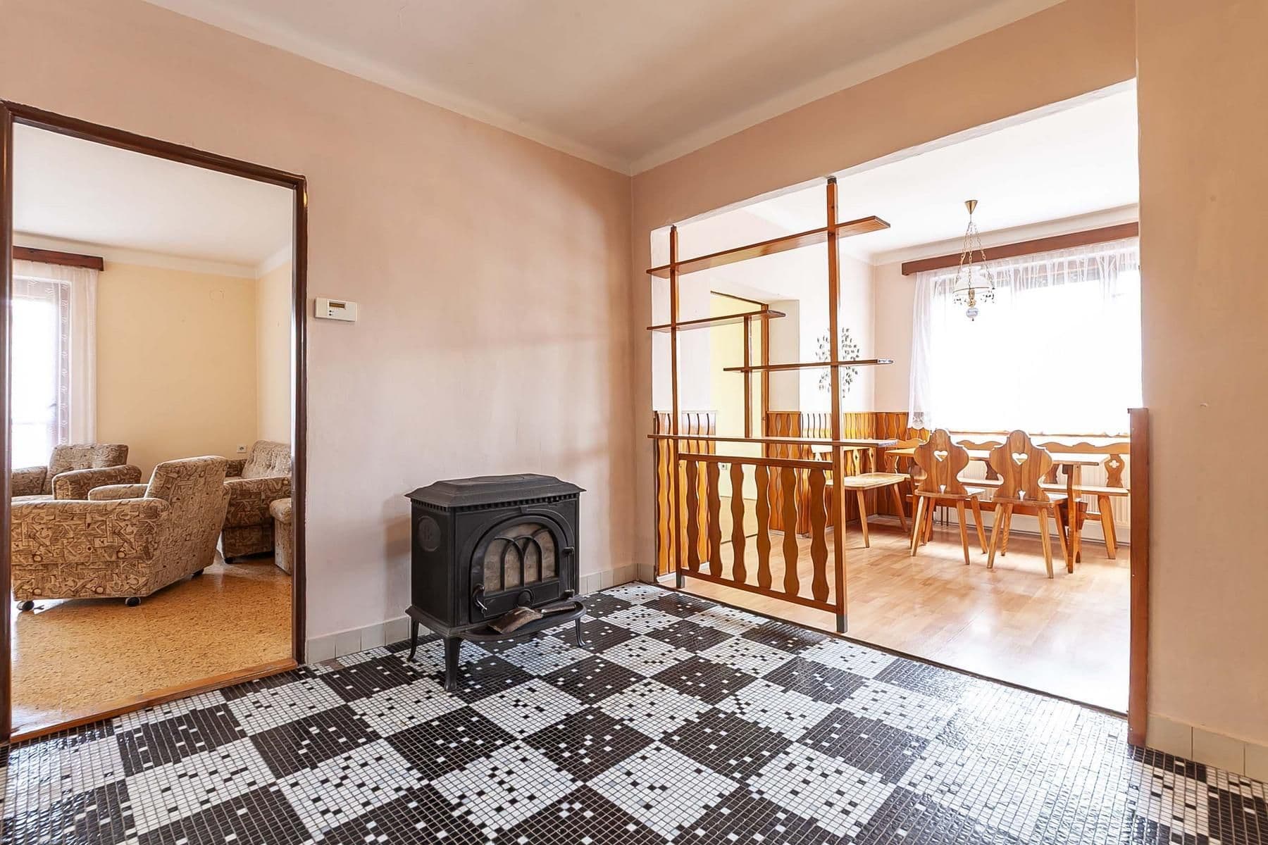 Prodej domu 270 m², pozemek 784 m², B. Němcové, Uhlířské Janovice, Středočeský kraj Prodej domu 270 m², pozemek 784 m², B. Němcové, Uhlířské Janovice, Středočeský kraj