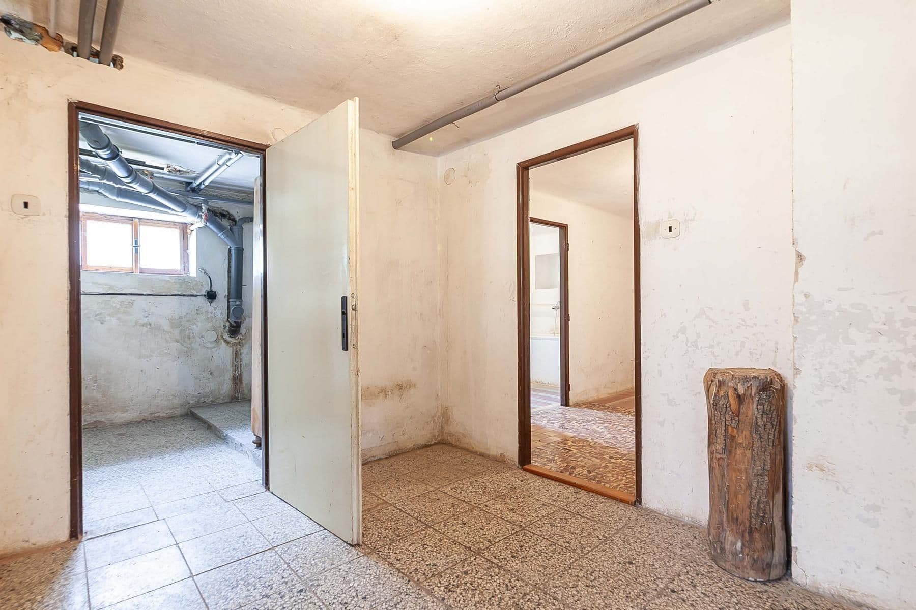 Prodej domu 270 m², pozemek 784 m², B. Němcové, Uhlířské Janovice, Středočeský kraj Prodej domu 270 m², pozemek 784 m², B. Němcové, Uhlířské Janovice, Středočeský kraj