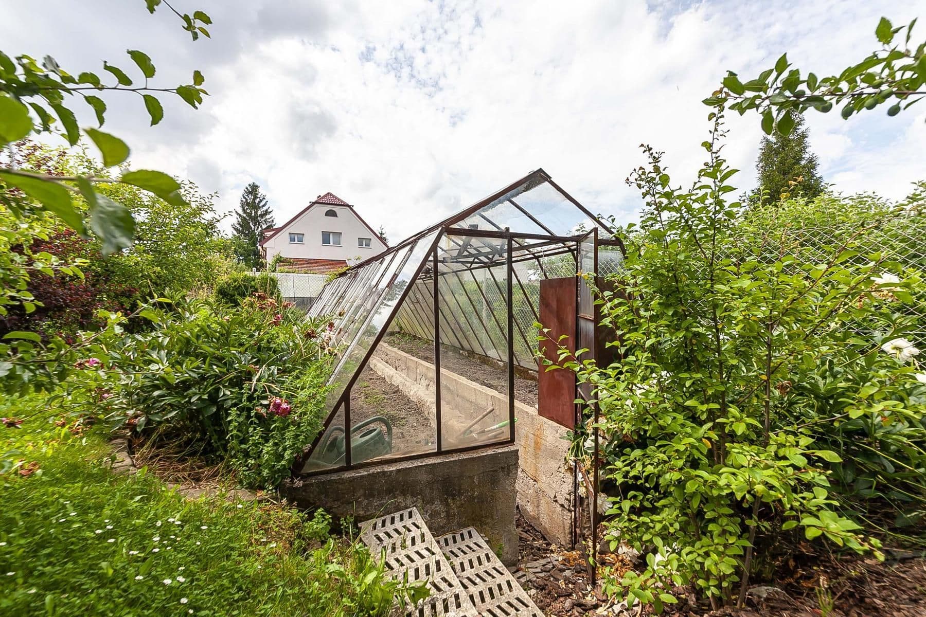 Prodej domu 270 m², pozemek 784 m², B. Němcové, Uhlířské Janovice, Středočeský kraj Prodej domu 270 m², pozemek 784 m², B. Němcové, Uhlířské Janovice, Středočeský kraj