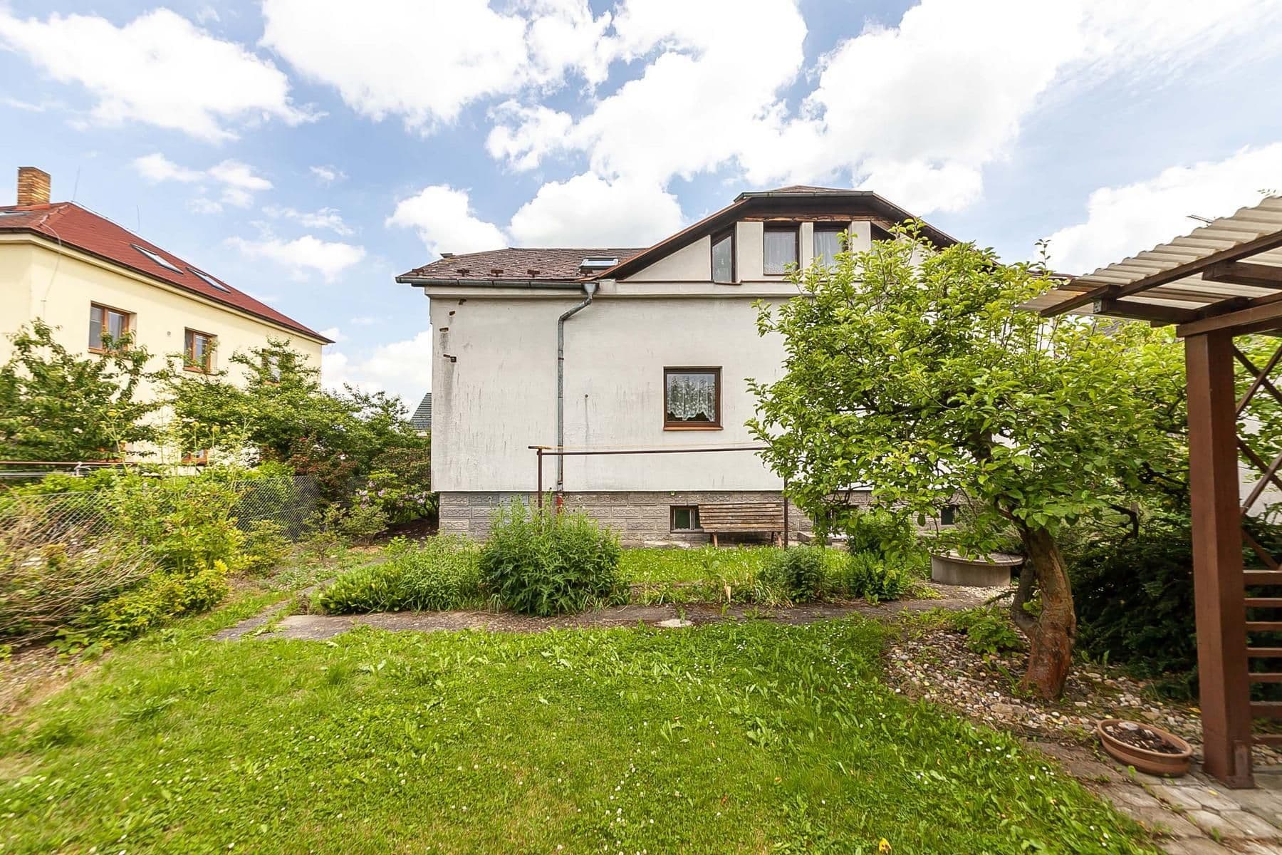 Prodej domu 270 m², pozemek 784 m², B. Němcové, Uhlířské Janovice, Středočeský kraj Prodej domu 270 m², pozemek 784 m², B. Němcové, Uhlířské Janovice, Středočeský kraj