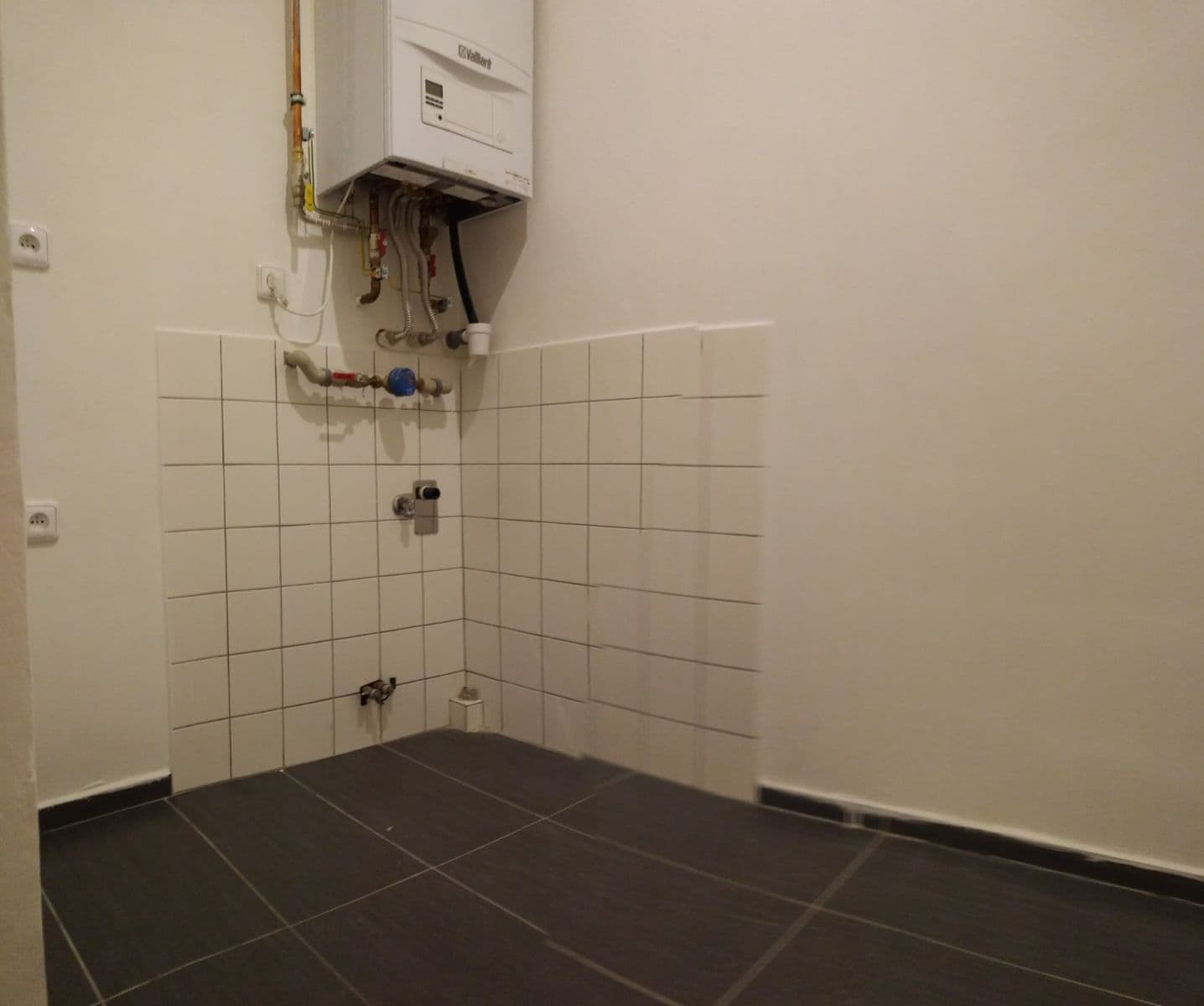 Pronájem bytu 4+kk 95 m², Kroftova, Praha, Praha Pronájem bytu 4+kk 95 m², Kroftova, Praha, Praha