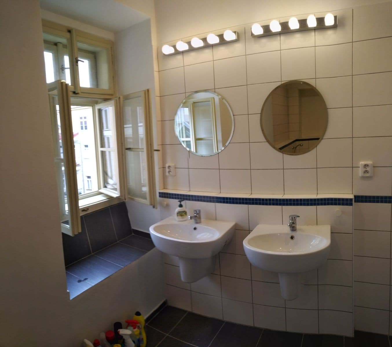 Pronájem bytu 4+kk 95 m², Kroftova, Praha, Praha Pronájem bytu 4+kk 95 m², Kroftova, Praha, Praha
