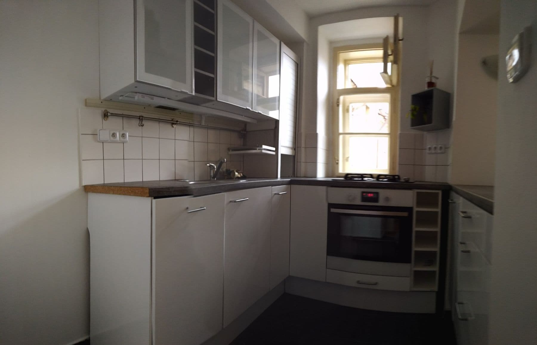 Pronájem bytu 4+kk 95 m², Kroftova, Praha, Praha Pronájem bytu 4+kk 95 m², Kroftova, Praha, Praha