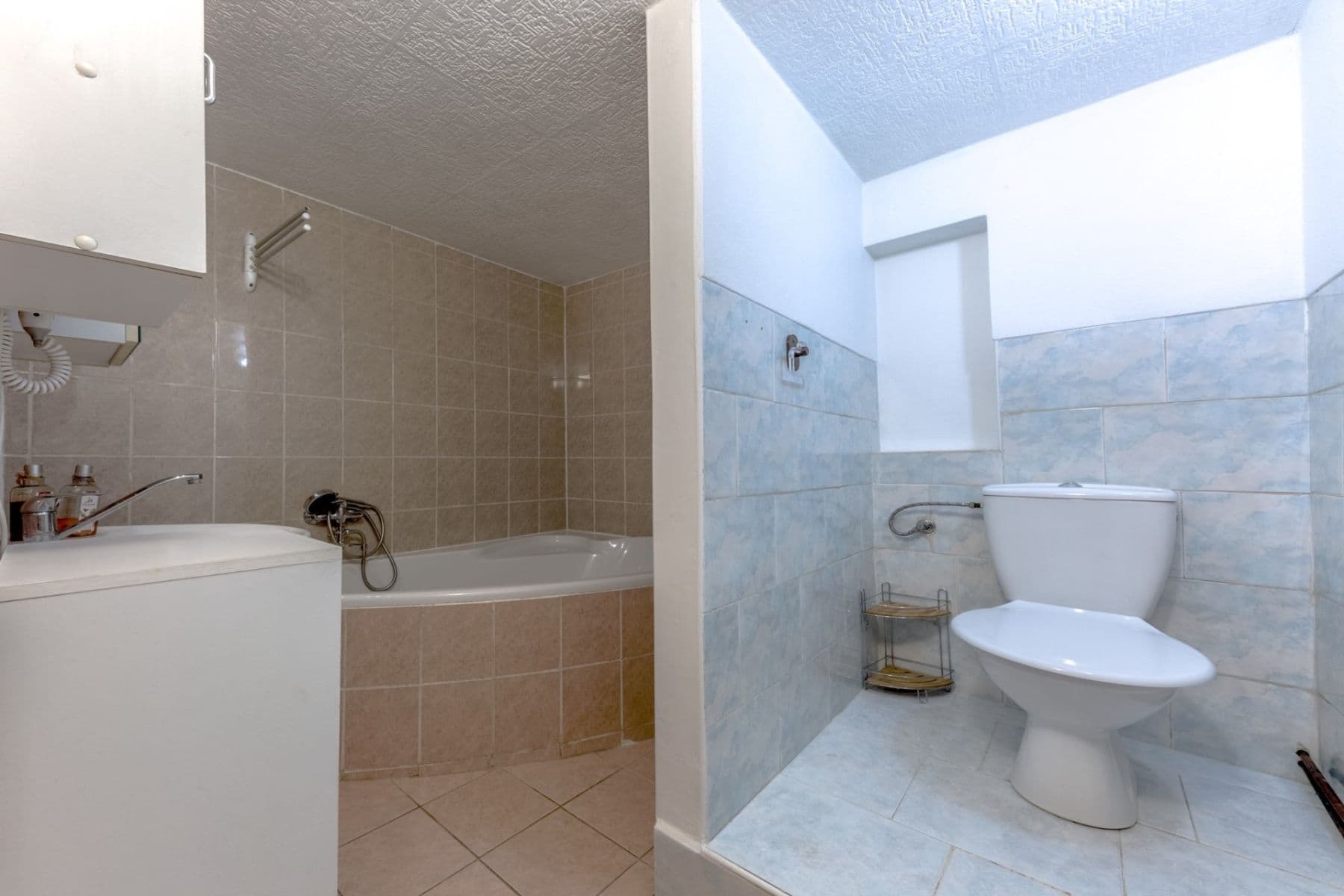 Prodej chaty, chalupy 170 m², pozemek 890 m², Srní, Plzeňský kraj Prodej chaty, chalupy 170 m², pozemek 890 m², Srní, Plzeňský kraj