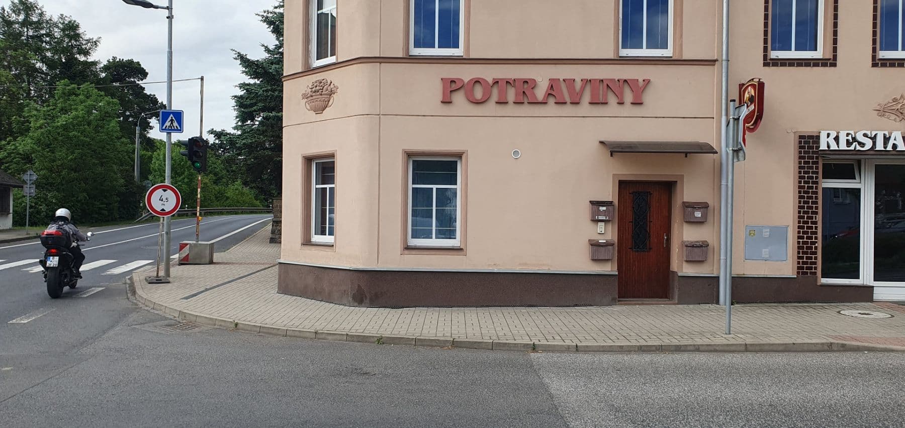 Pronájem nebytového prostoru 76 m², Libouchec, Ústecký kraj Pronájem nebytového prostoru 76 m², Libouchec, Ústecký kraj