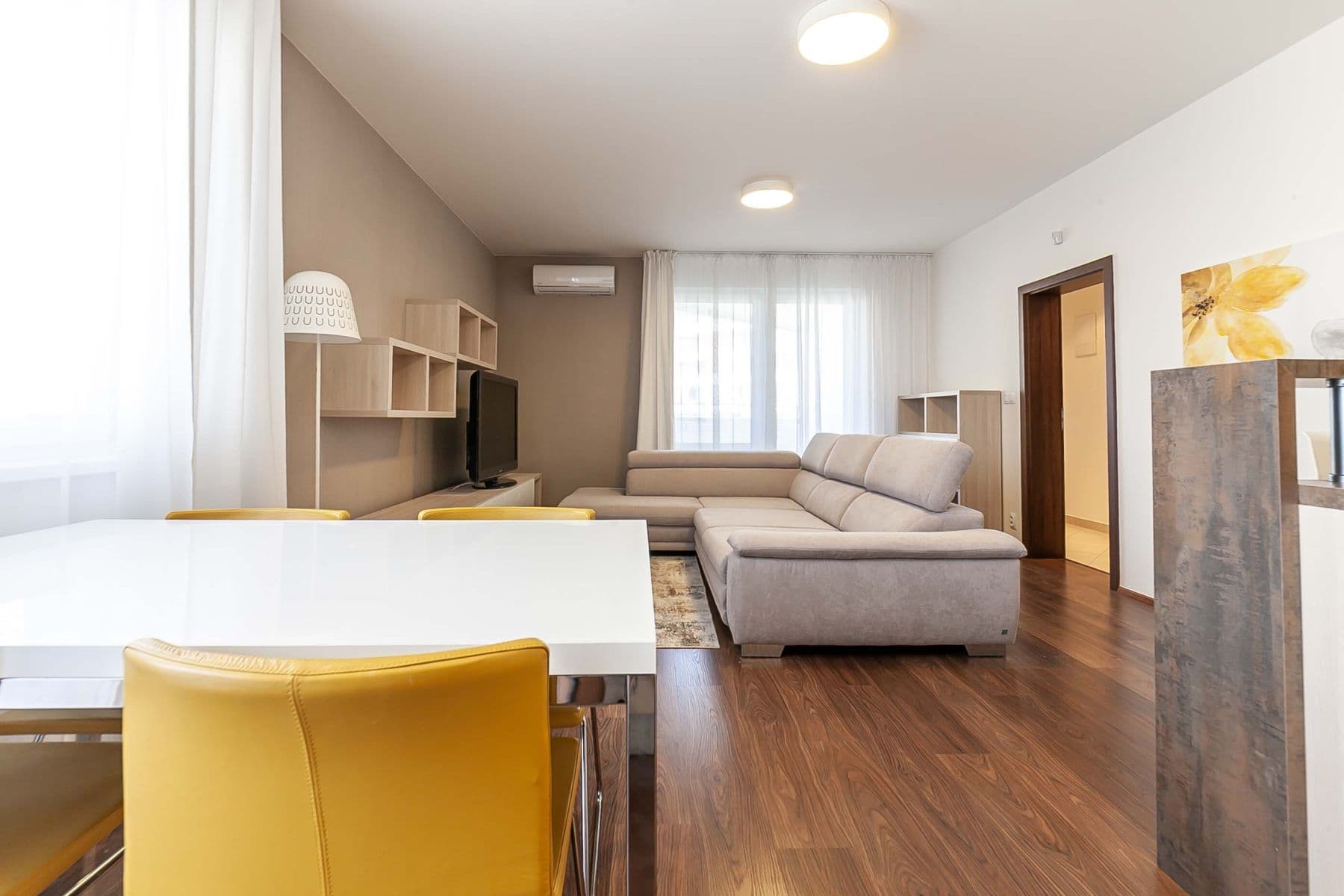 Prodej bytu 2+kk 65 m², Mantovská, Praha, Praha Prodej bytu 2+kk 65 m², Mantovská, Praha, Praha