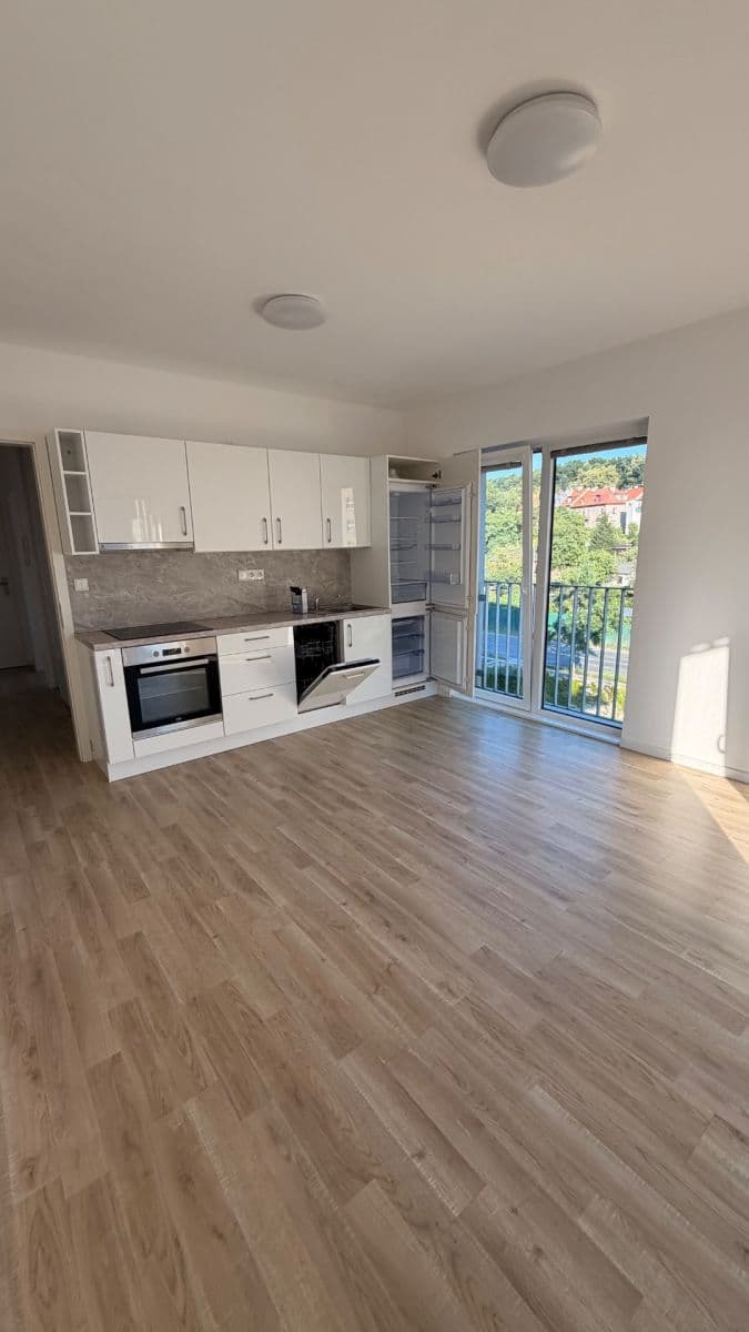 Pronájem bytu 2+kk 43 m², Novovysočanská, Praha, Praha Pronájem bytu 2+kk 43 m², Novovysočanská, Praha, Praha