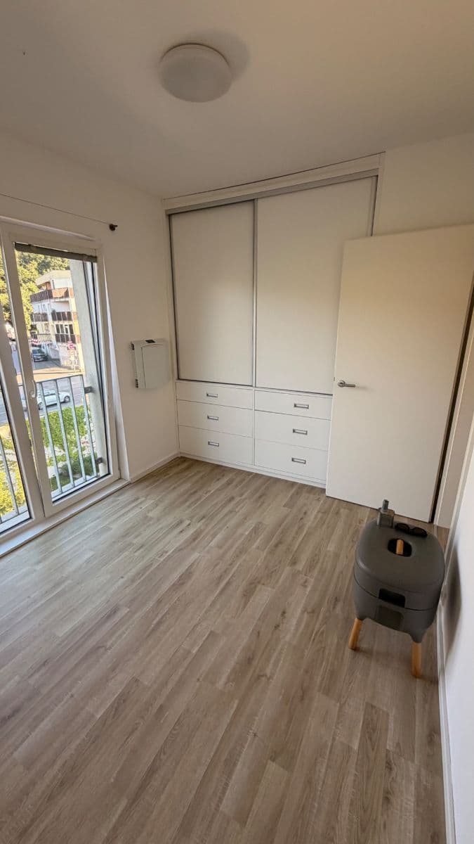 Pronájem bytu 2+kk 43 m², Novovysočanská, Praha, Praha Pronájem bytu 2+kk 43 m², Novovysočanská, Praha, Praha