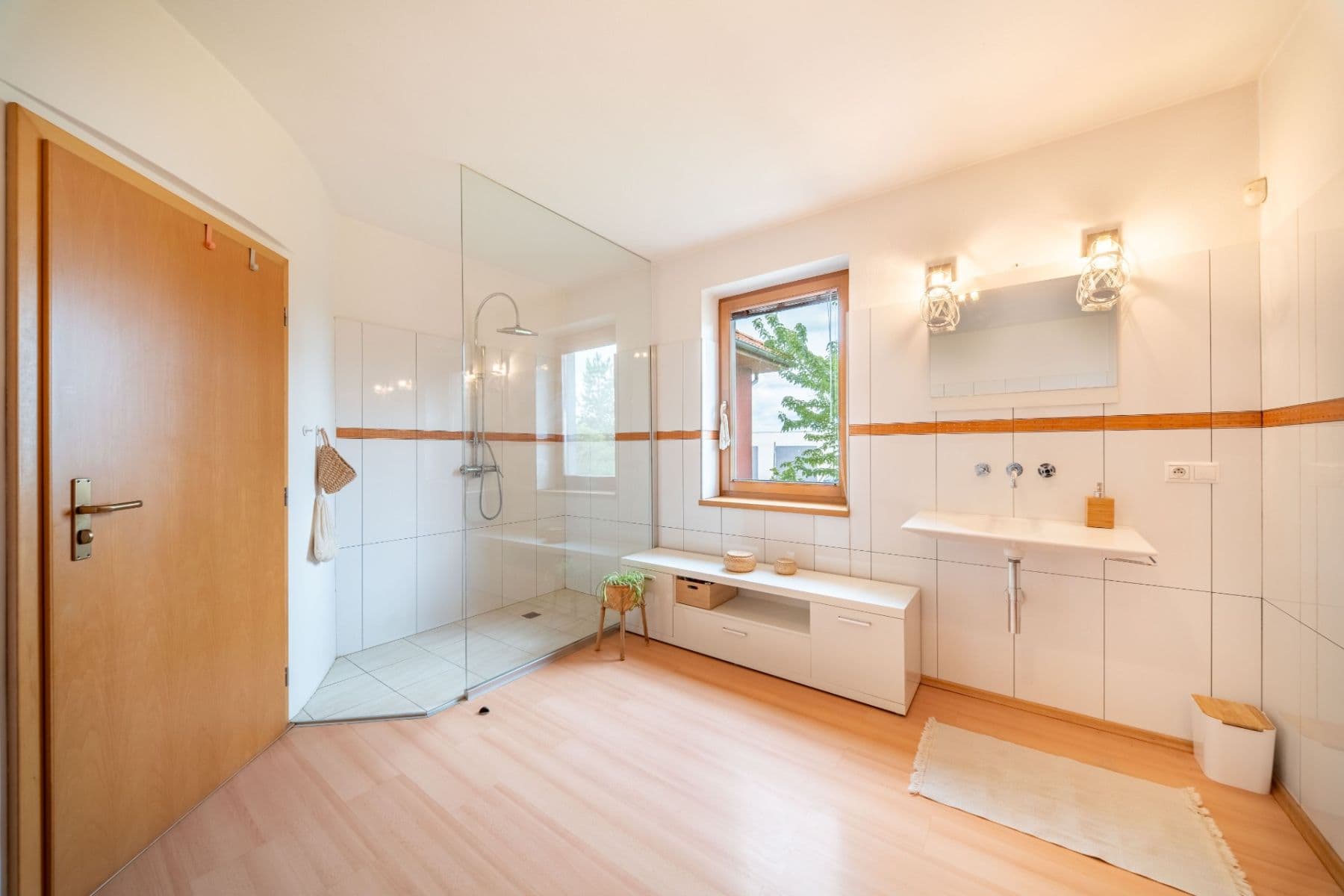 Prodej domu 224 m², pozemek 1.691 m², Tasovice, Jihomoravský kraj Prodej domu 224 m², pozemek 1.691 m², Tasovice, Jihomoravský kraj